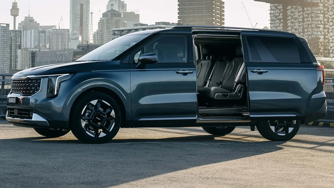 Distrikia-kia-carnival-exterior-tootlip-puertas