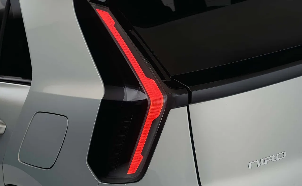 Distrikia-kia-niro-exterior-tooltips-luces-traseras